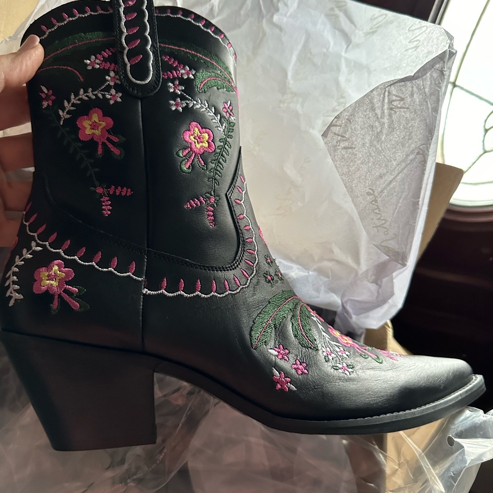 Brand new size 11